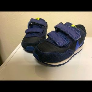 Toddler Nike shoes